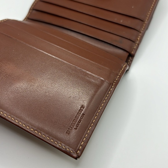 BURBERRY NOVA CHECK WALLET - Picture 10 of 13